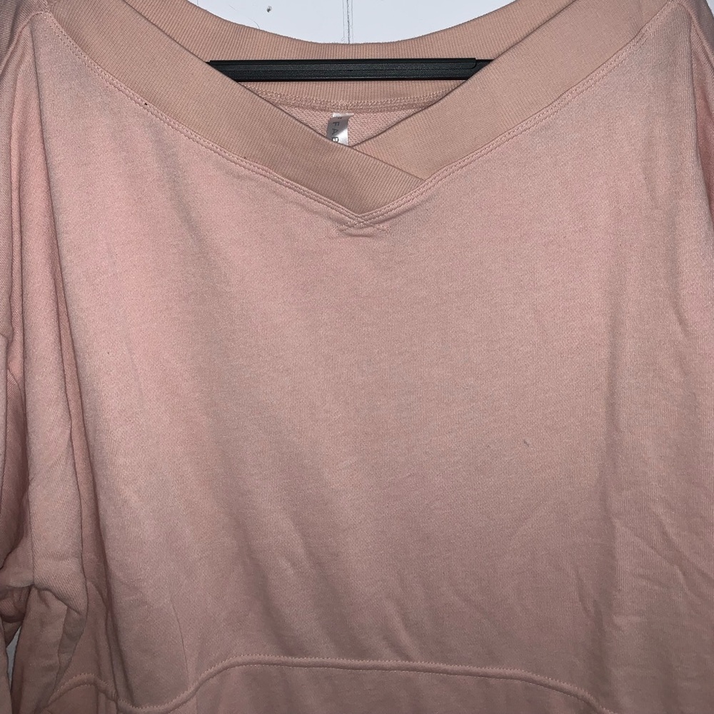 Fabletics Sweatshirt - Picture 2 of 4